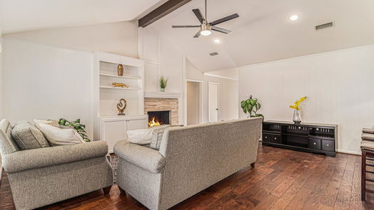 Houston 1-story, 3-bed 10730 Lynbrook Drive-idx