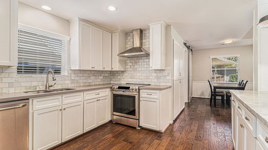 Houston 1-story, 3-bed 10730 Lynbrook Drive-idx