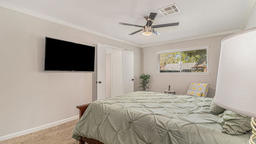 Houston 1-story, 3-bed 10730 Lynbrook Drive-idx