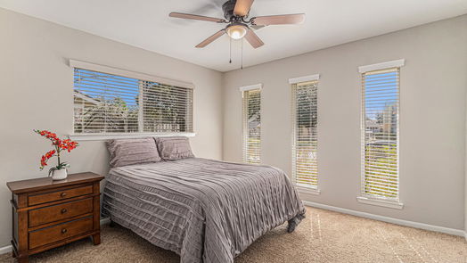 Houston 1-story, 3-bed 10730 Lynbrook Drive-idx