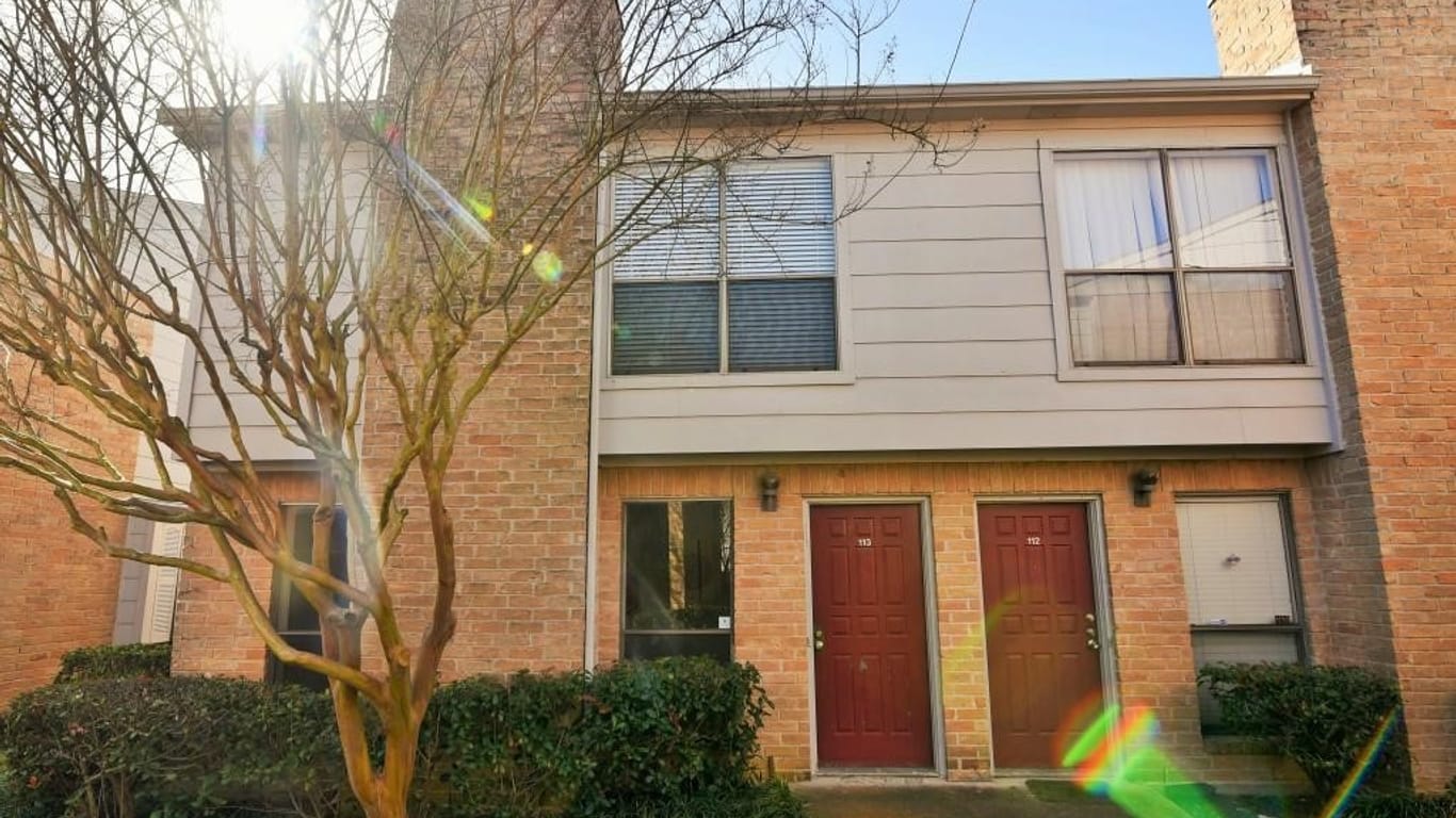 Houston 2-story, 2-bed 2120 Wilcrest Drive 113-idx
