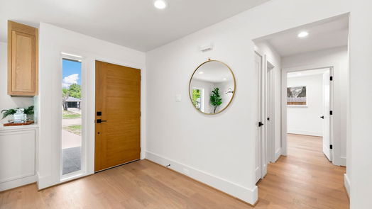 Houston 1-story, 4-bed 10719 Lynbrook Drive-idx