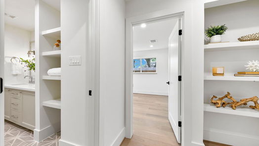 Houston 1-story, 4-bed 10719 Lynbrook Drive-idx