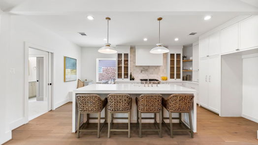 Houston 1-story, 4-bed 10719 Lynbrook Drive-idx
