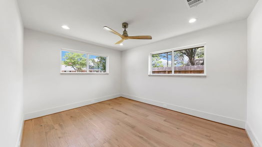Houston 1-story, 4-bed 10719 Lynbrook Drive-idx