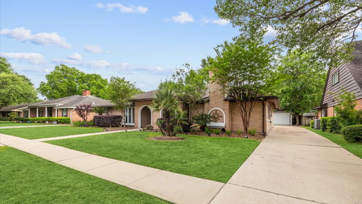 Houston 1-story, 4-bed 10703 Riverview Drive-idx