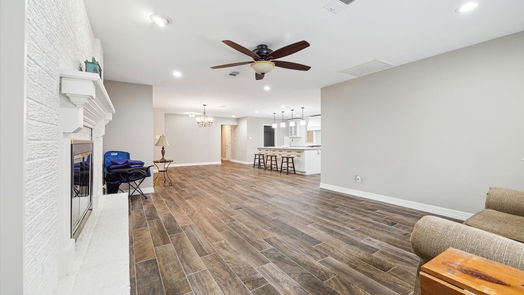 Houston 1-story, 4-bed 10703 Riverview Drive-idx