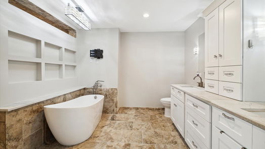 Houston 1-story, 4-bed 10703 Riverview Drive-idx