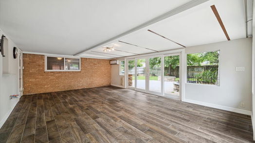 Houston 1-story, 4-bed 10703 Riverview Drive-idx