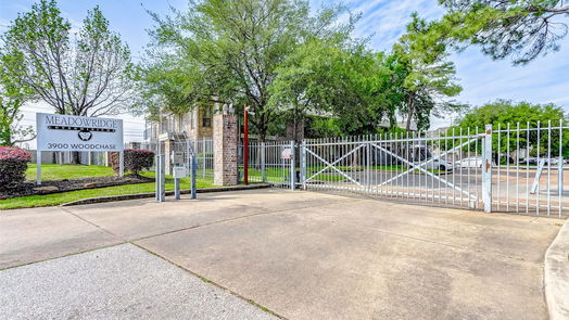 Houston 1-story, 2-bed 3900 Woodchase Dr Drive 55-idx