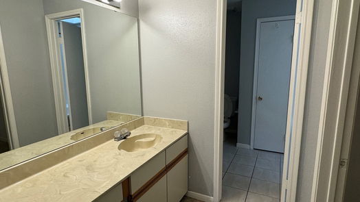 Houston 2-story, 2-bed 9800 Pagewood Lane 2802-idx