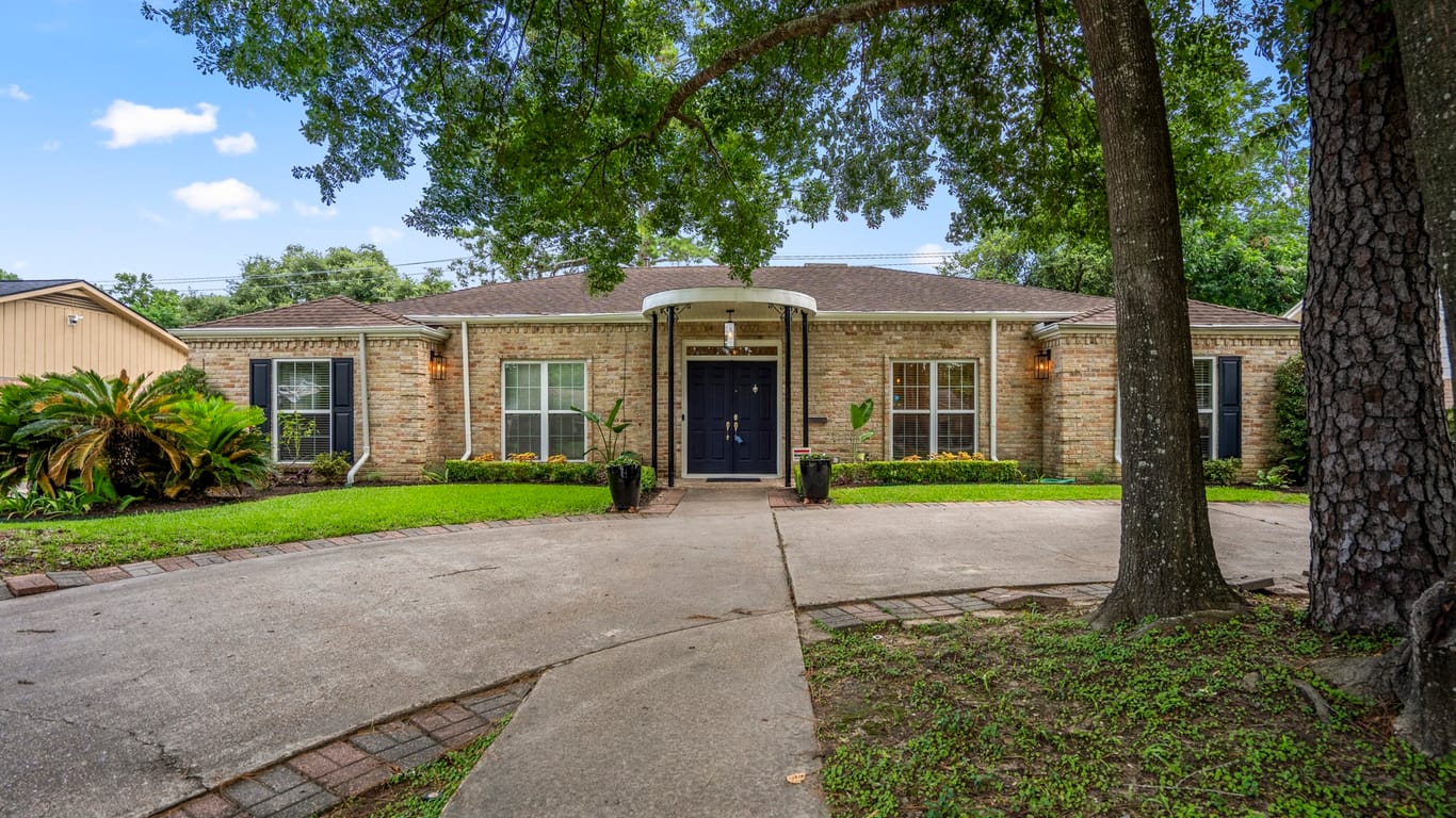 Houston 1-story, 4-bed 10031 Briar Forest Drive-idx