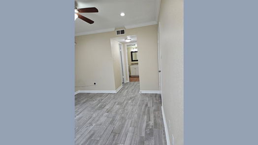 Houston 1-story, 2-bed 2100 Wilcrest Drive 125-idx