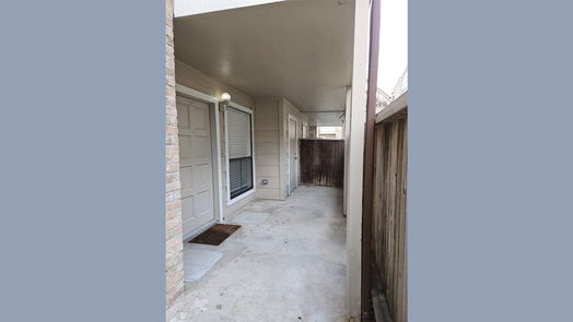 Houston 1-story, 2-bed 2100 Wilcrest Drive 125-idx