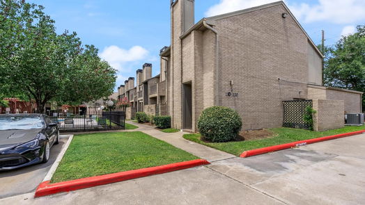 Houston 1-story, 1-bed 10811 Richmond Avenue 113-idx