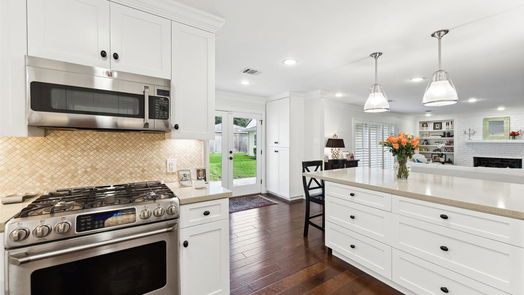 Houston 1-story, 3-bed 10031 Cedar Creek Drive-idx