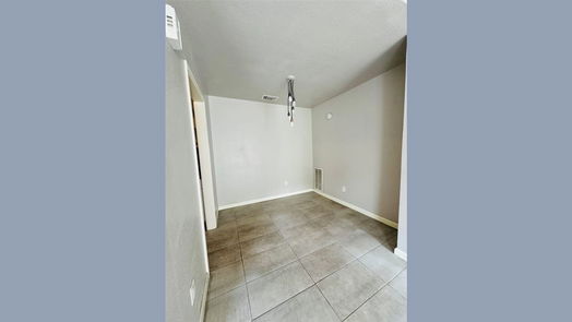 Houston 1-story, 1-bed 9707 Richmond Avenue 94-idx