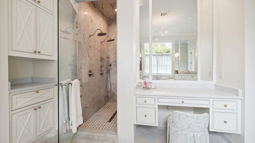 Houston 2-story, 5-bed 1903 Briarpark Drive-idx