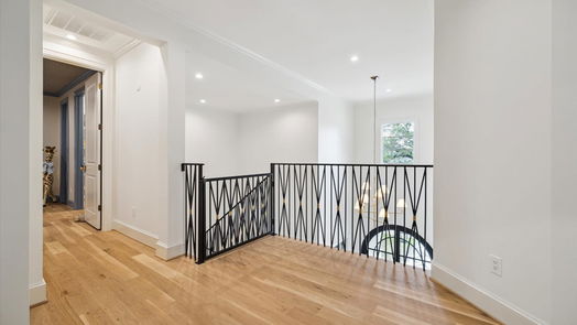 Houston 2-story, 5-bed 1903 Briarpark Drive-idx