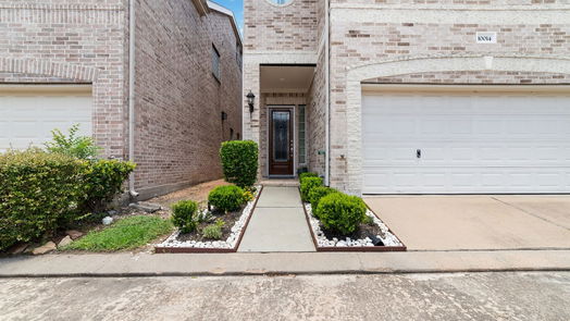 Houston 3-story, 3-bed 10014 Holly Chase Drive-idx