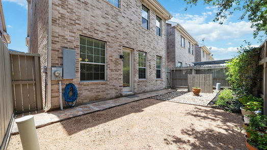 Houston 3-story, 3-bed 10014 Holly Chase Drive-idx