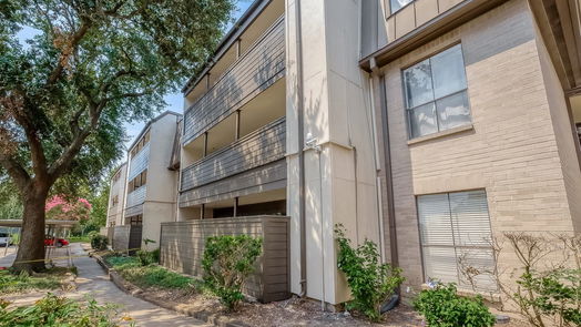 Houston 1-story, 3-bed 3085 Walnut Bend Lane 21-idx