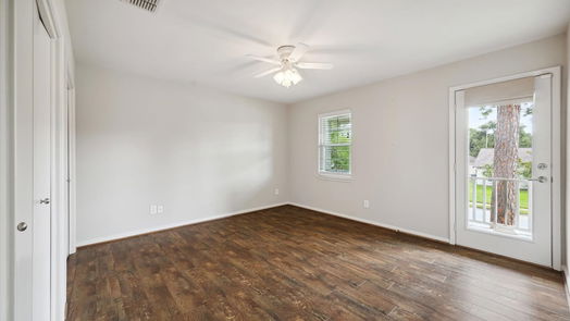 Houston 2-story, 4-bed 10734 Lynbrook Drive-idx