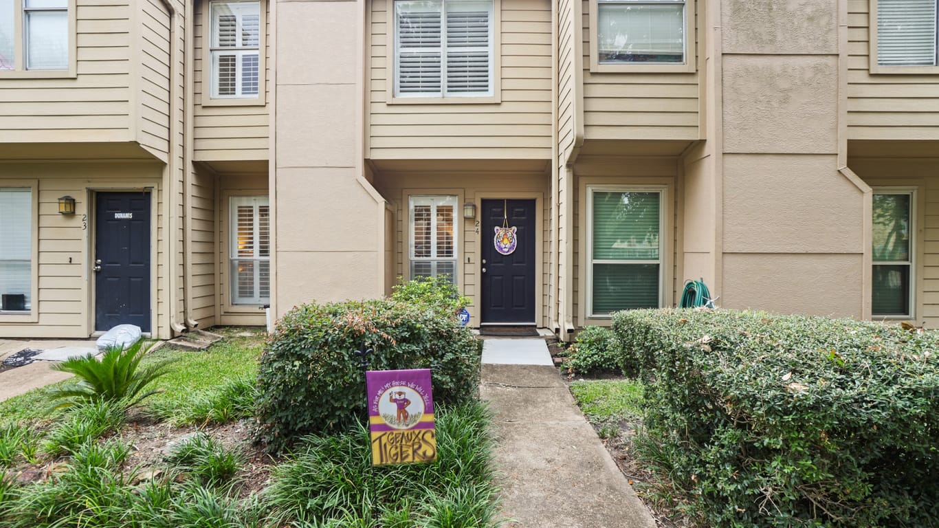 Houston 2-story, 2-bed 1500 Sandy Springs Road 24-idx