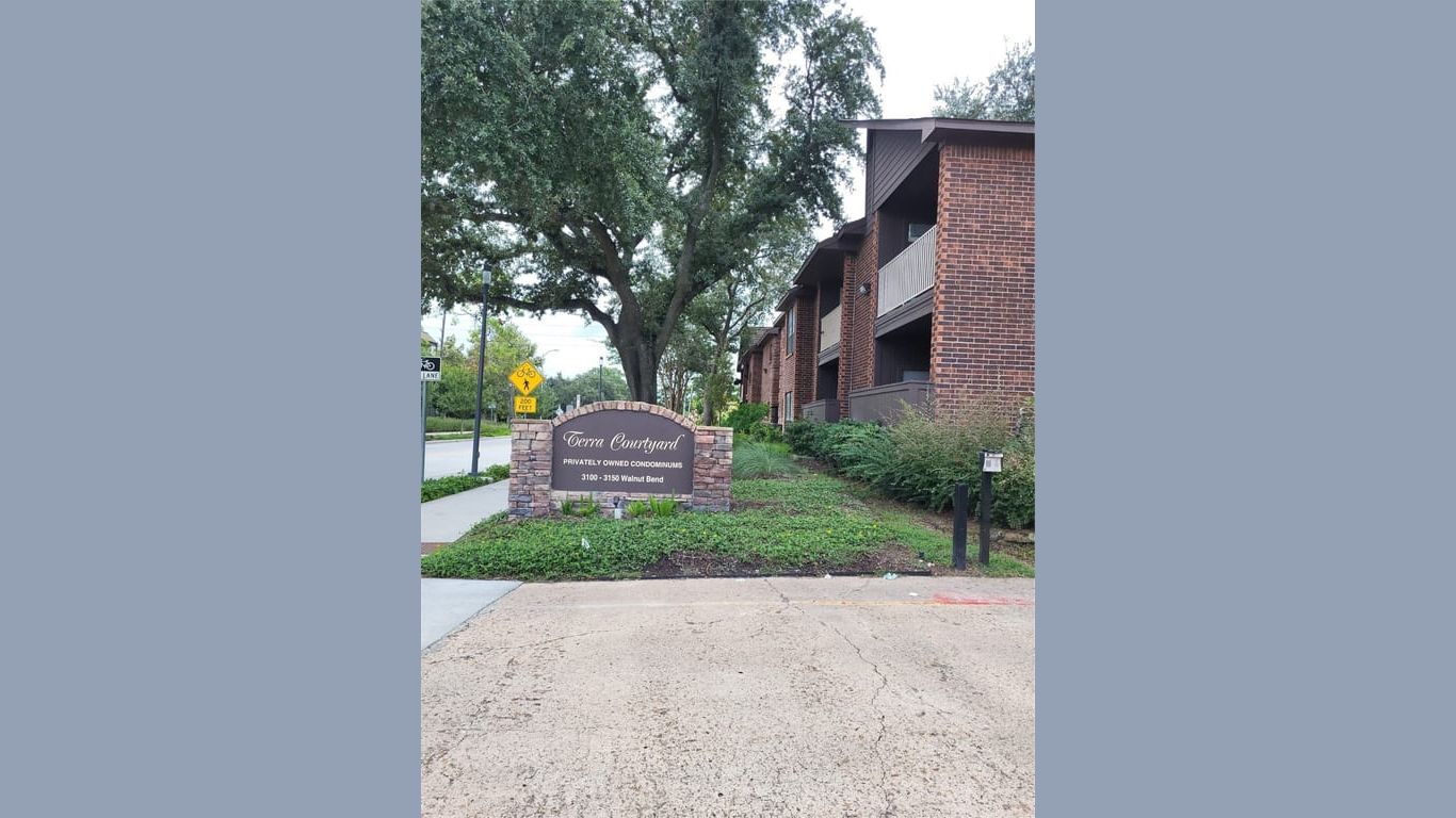 Houston 1-story, 2-bed 3100 WALNUT BEND Lane 310-idx