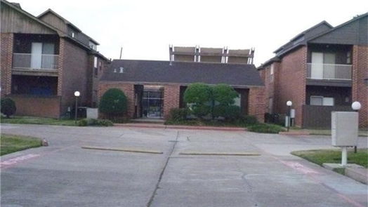 Houston 1-story, 2-bed 3100 WALNUT BEND Lane 310-idx