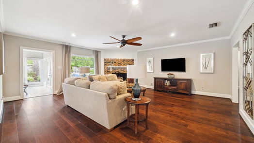 Houston null-story, 3-bed 1207 Briarpark Drive-idx