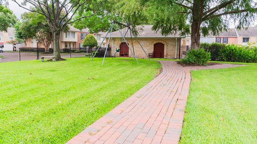 Houston 2-story, 3-bed 1679 W Sam Houston Parkway S-idx