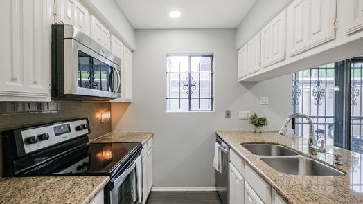 Houston 2-story, 2-bed 2110 Wilcrest Drive 103-idx