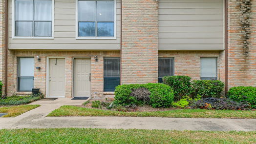 Houston 2-story, 2-bed 2110 Wilcrest Drive 103-idx