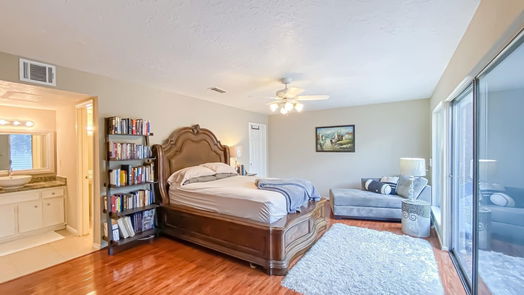 Houston 1-story, 3-bed 10718 Boardwalk Street-idx