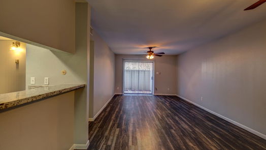 Houston 1-story, 2-bed 3075 Walnut Bend Lane 18-idx