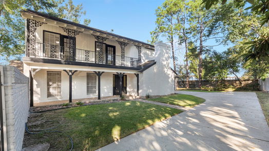 Houston 2-story, 4-bed 11110 Riverview Drive-idx