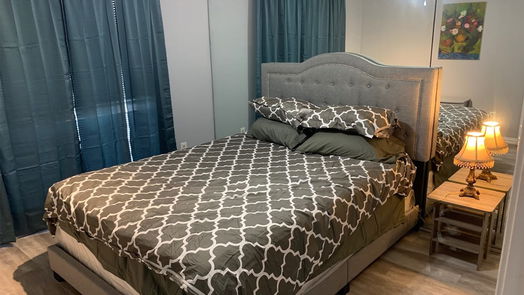 Houston null-story, 1-bed 3900 Woodchase Drive-idx