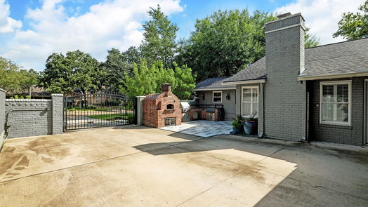 Houston 1-story, 4-bed 10039 Locke Lane-idx