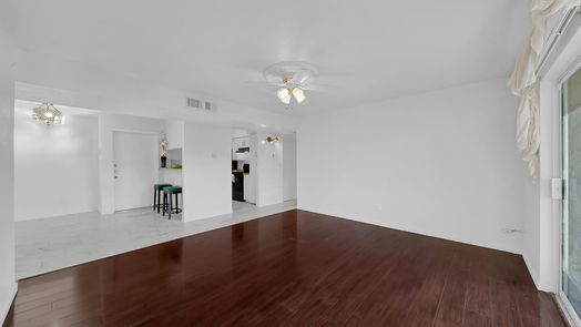 Houston 1-story, 2-bed 3035 Walnut Bend Lane 28-idx