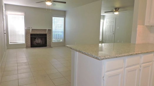 Houston 1-story, 1-bed 3900 Woodchase Drive 75-idx