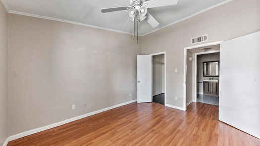 Houston 1-story, 2-bed 2110 Wilcrest Drive 239-idx