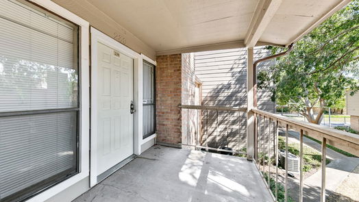 Houston 1-story, 2-bed 2110 Wilcrest Drive 239-idx