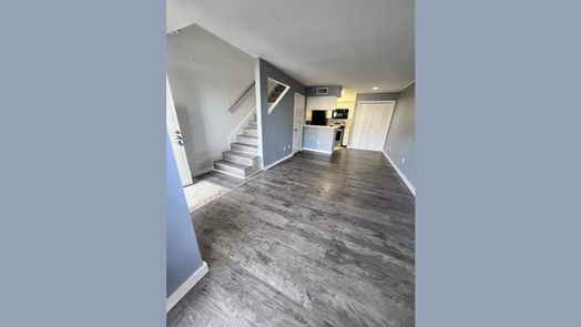 Houston 2-story, 1-bed 2110 Wilcrest Drive 116-idx