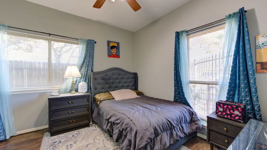 Houston 1-story, 2-bed 10161 Oakberry Street-idx