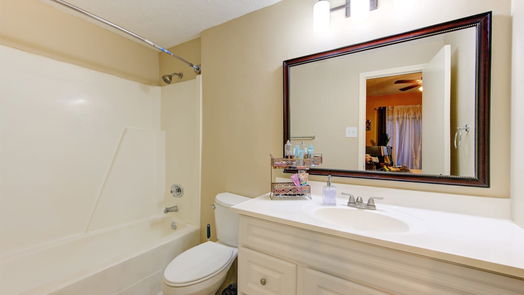 Houston 1-story, 2-bed 10161 Oakberry Street-idx