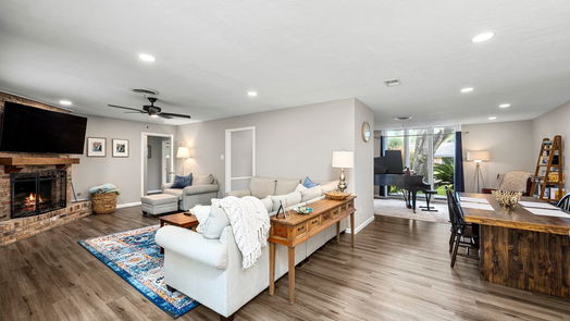 Houston 1-story, 4-bed 10314 Barwood Drive-idx