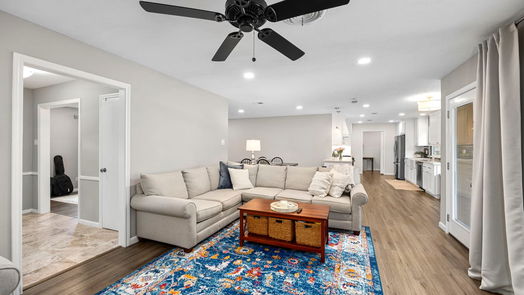 Houston 1-story, 4-bed 10314 Barwood Drive-idx