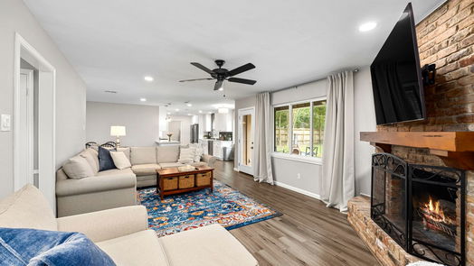 Houston 1-story, 4-bed 10314 Barwood Drive-idx