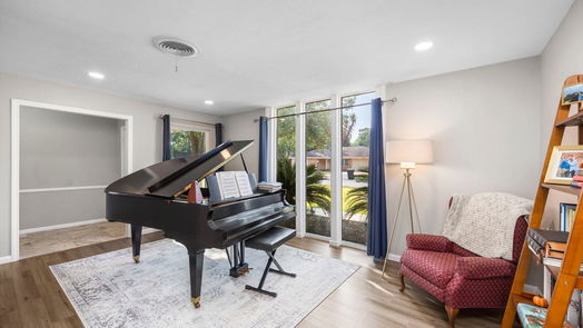 Houston 1-story, 4-bed 10314 Barwood Drive-idx